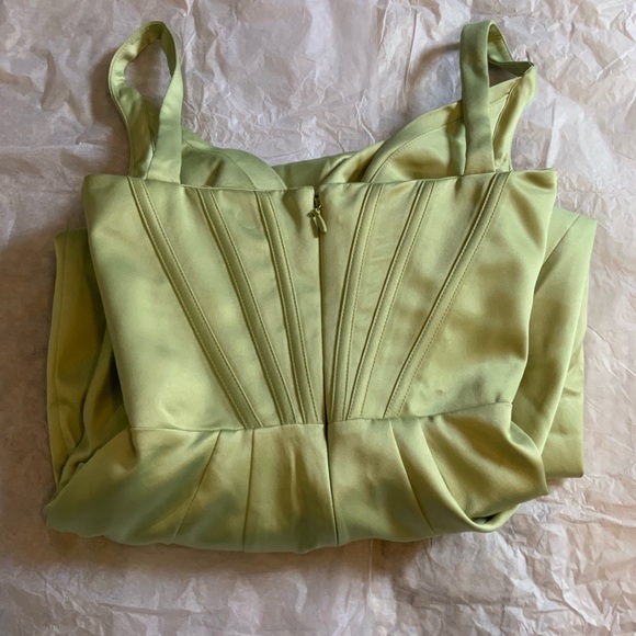 HOUSE OF CB 'Faye' Pistachio Satin Pleated Midi Dress - Picture 2 of 8